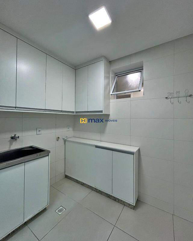 Apartamento para aluguel no Centro: Lavanderia