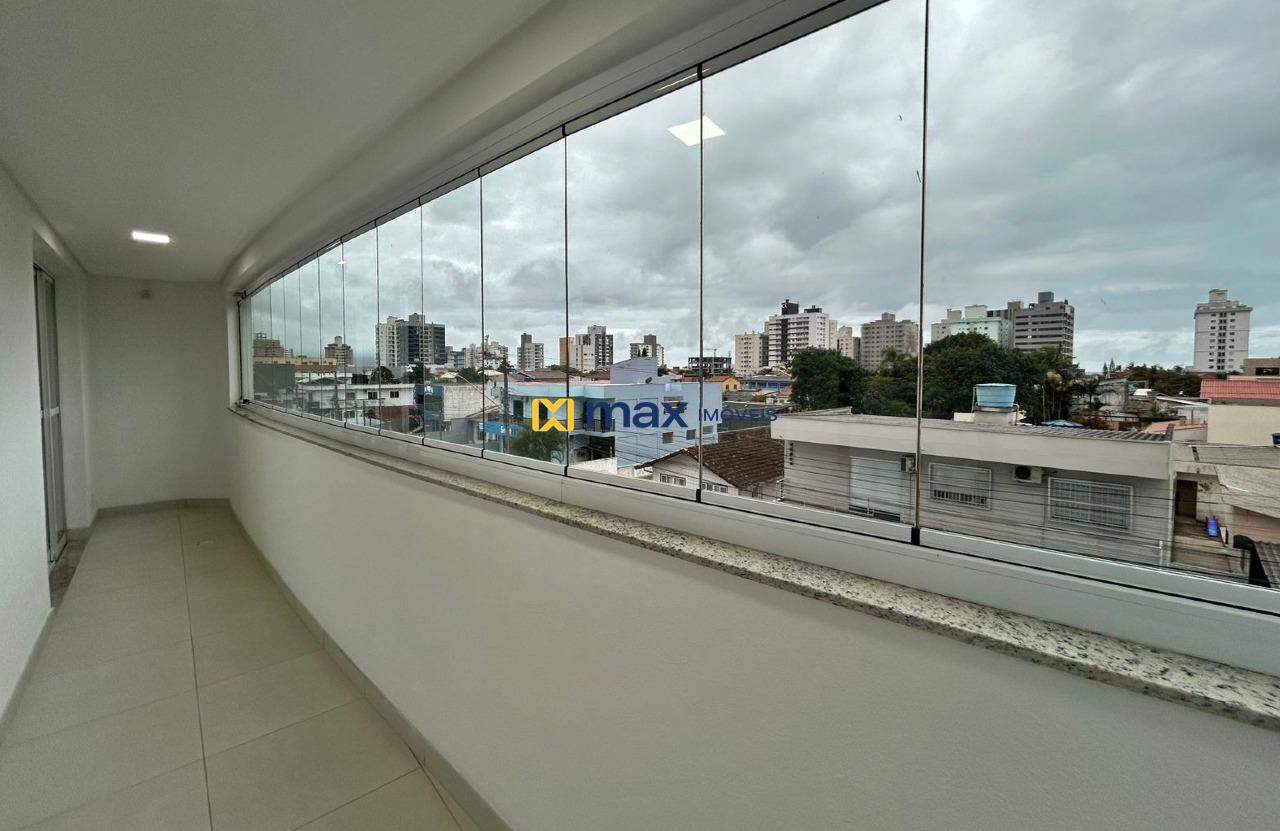 Apartamento para aluguel no Centro: Sacada
