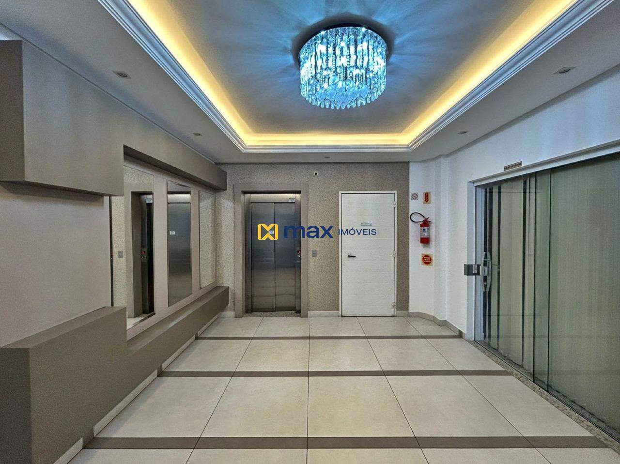Apartamento para aluguel no Centro: Hall de Entrada