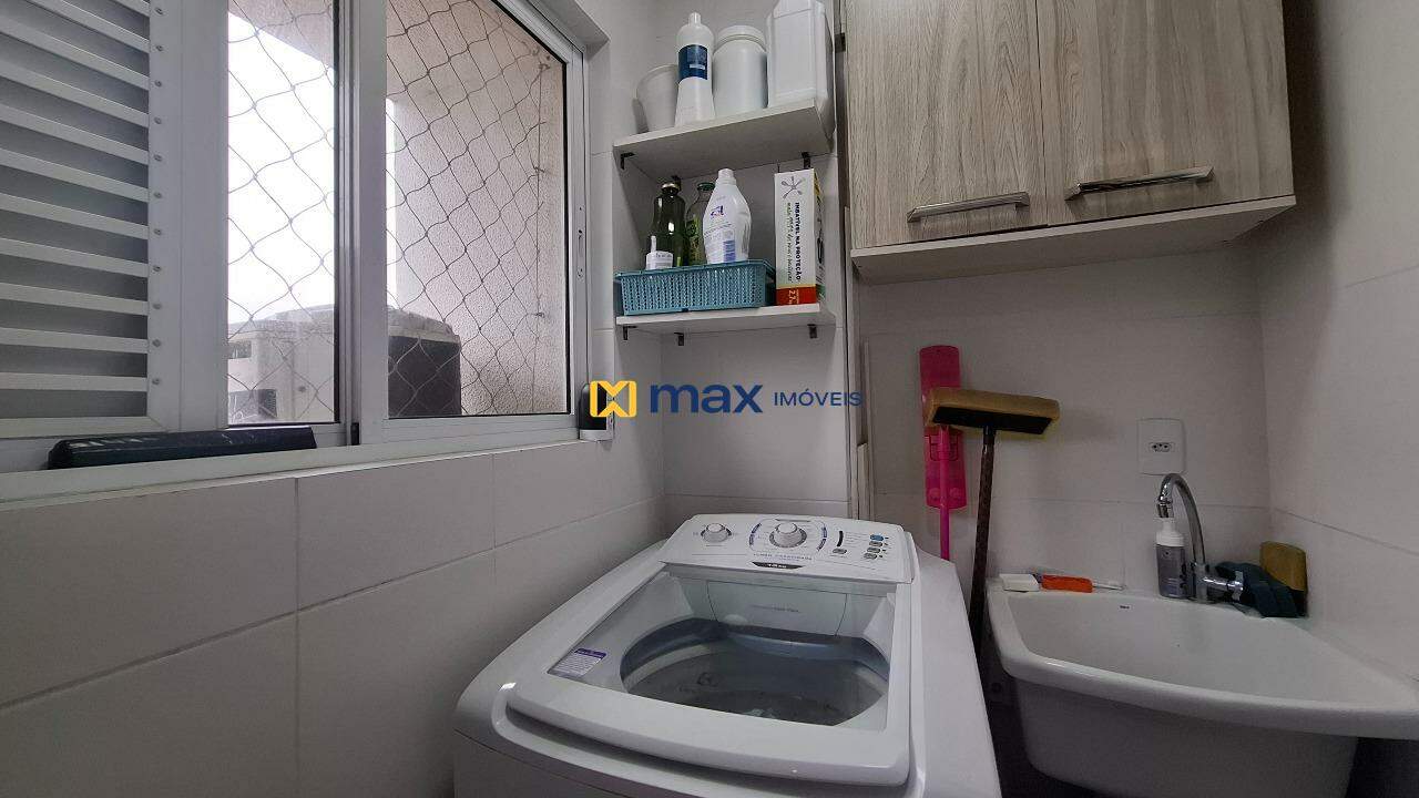 Apartamento à venda no São João: Área de serviço
