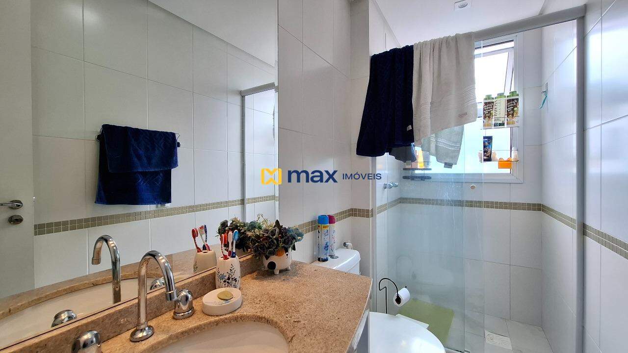 Apartamento à venda no Fazenda: Banheiro social