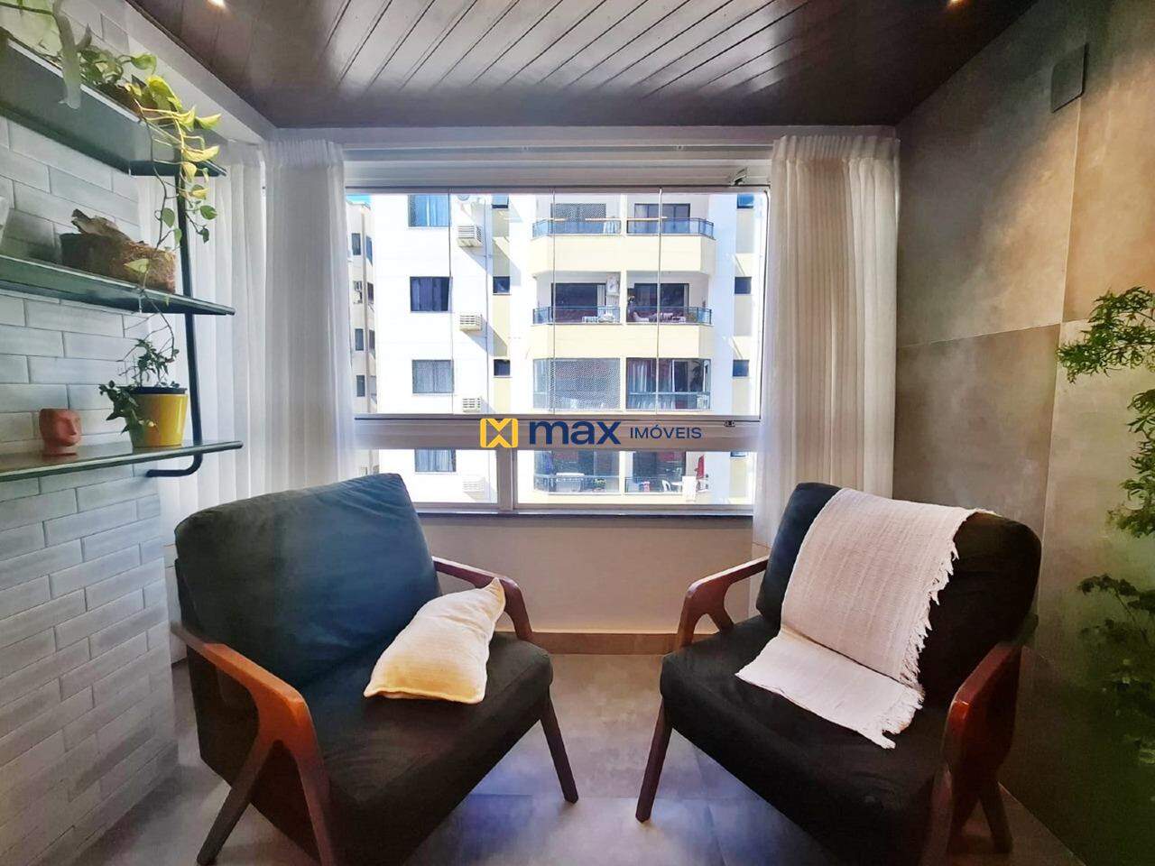Apartamento à venda no Centro: Sacada integrada