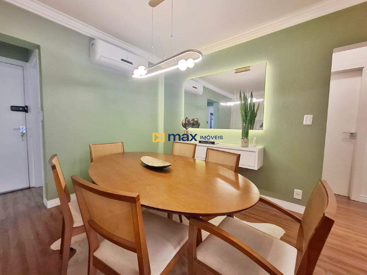 Apartamento à venda no Centro: Sala de jantar