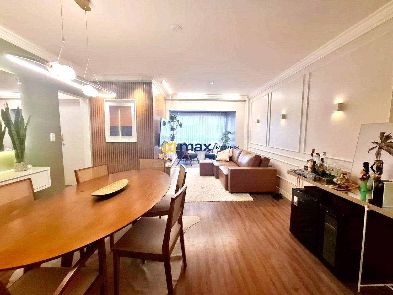 Apartamento à venda no Centro: Sala de jantar