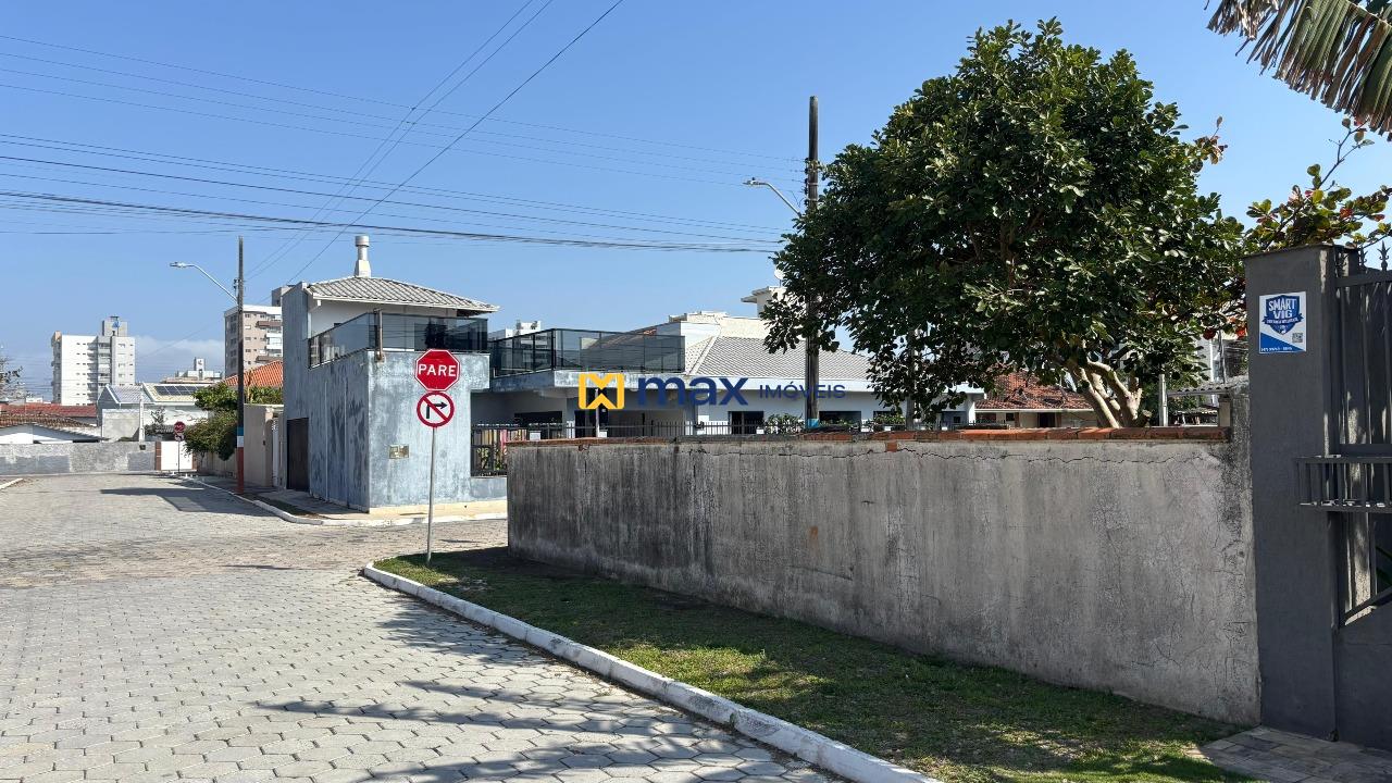 Terreno à venda no Centro: frente terreno
