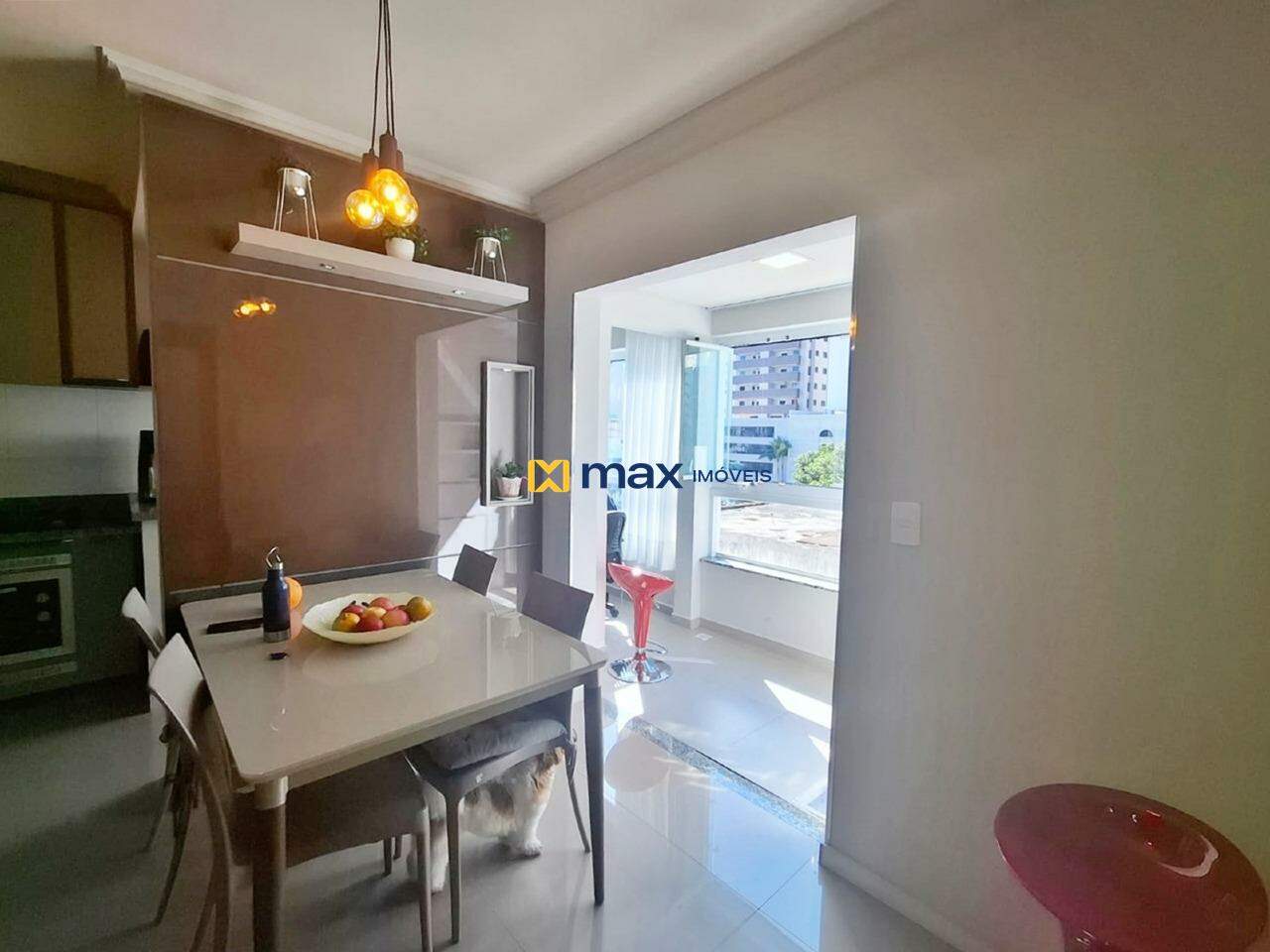 Apartamento à venda no Nações: Sala de jantar