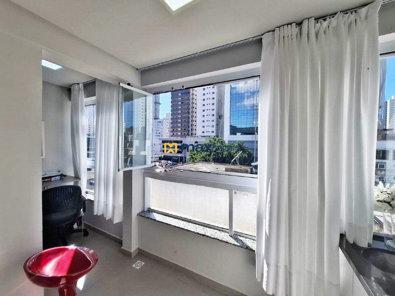 Apartamento à venda no Nações: Churrasqueira