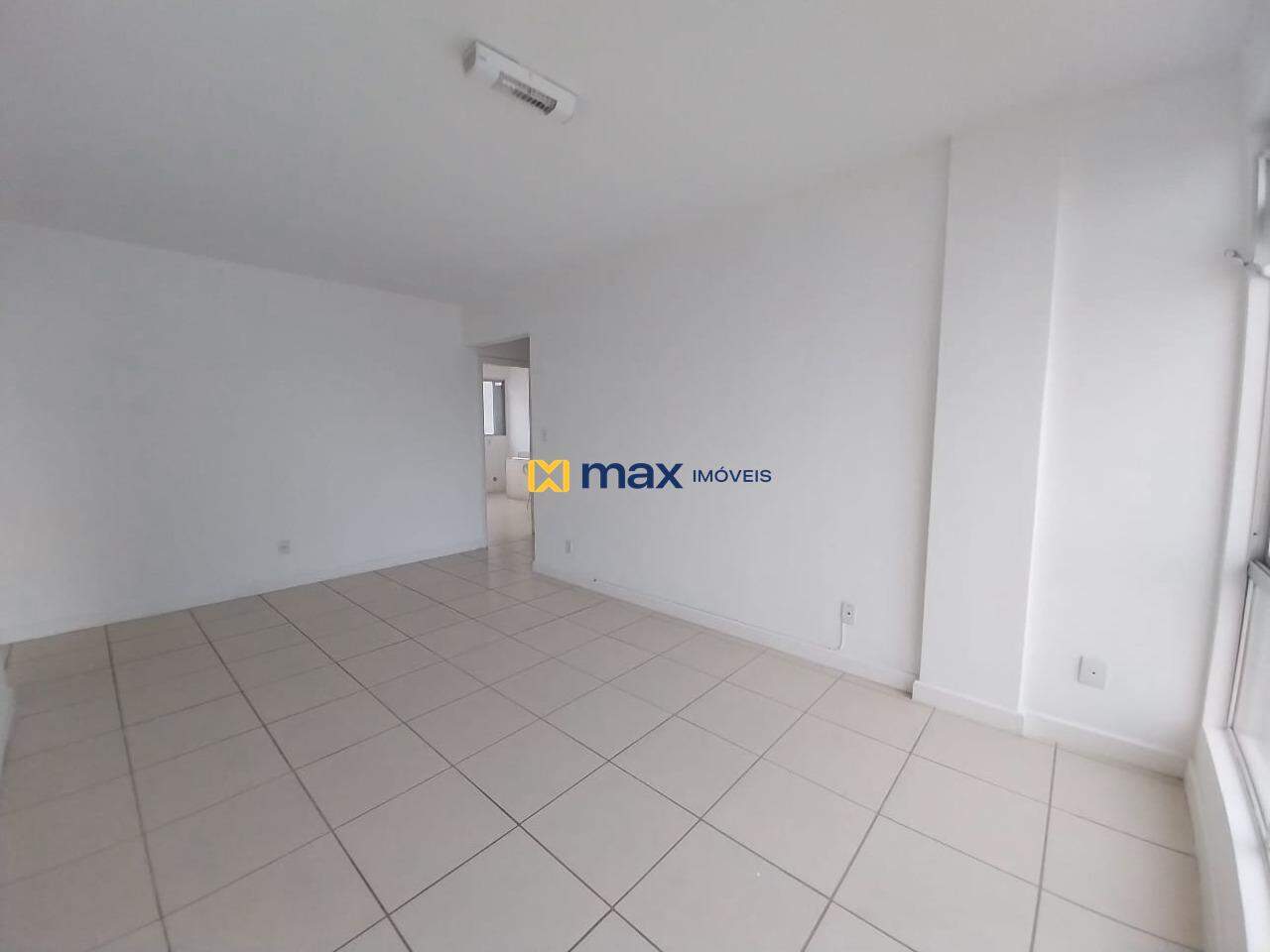 Apartamento à venda no Centro: Dormitório 04