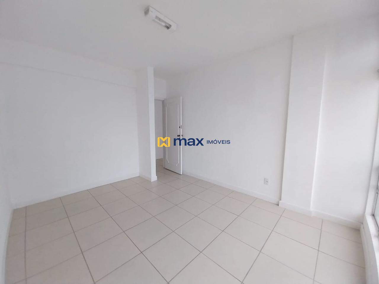 Apartamento à venda no Centro: Dormitório 03