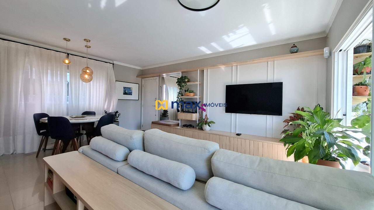 Apartamento à venda no Praia Brava: Living integrado