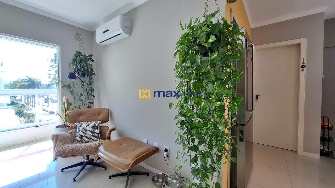 Apartamento à venda no Praia Brava: Living integrado