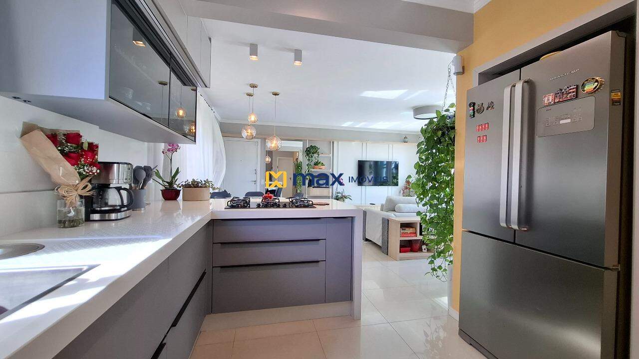 Apartamento à venda no Praia Brava: Cozinha
