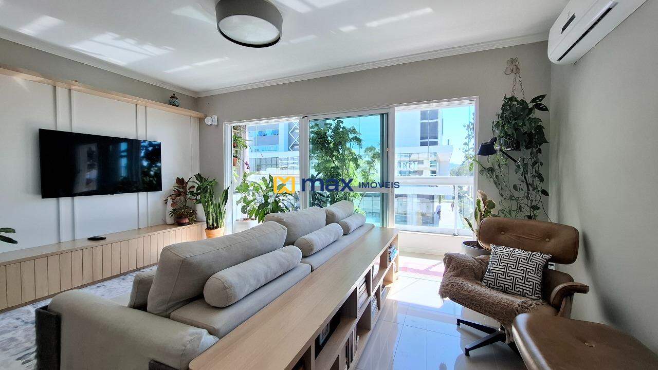 Apartamento à venda no Praia Brava: Living integrado