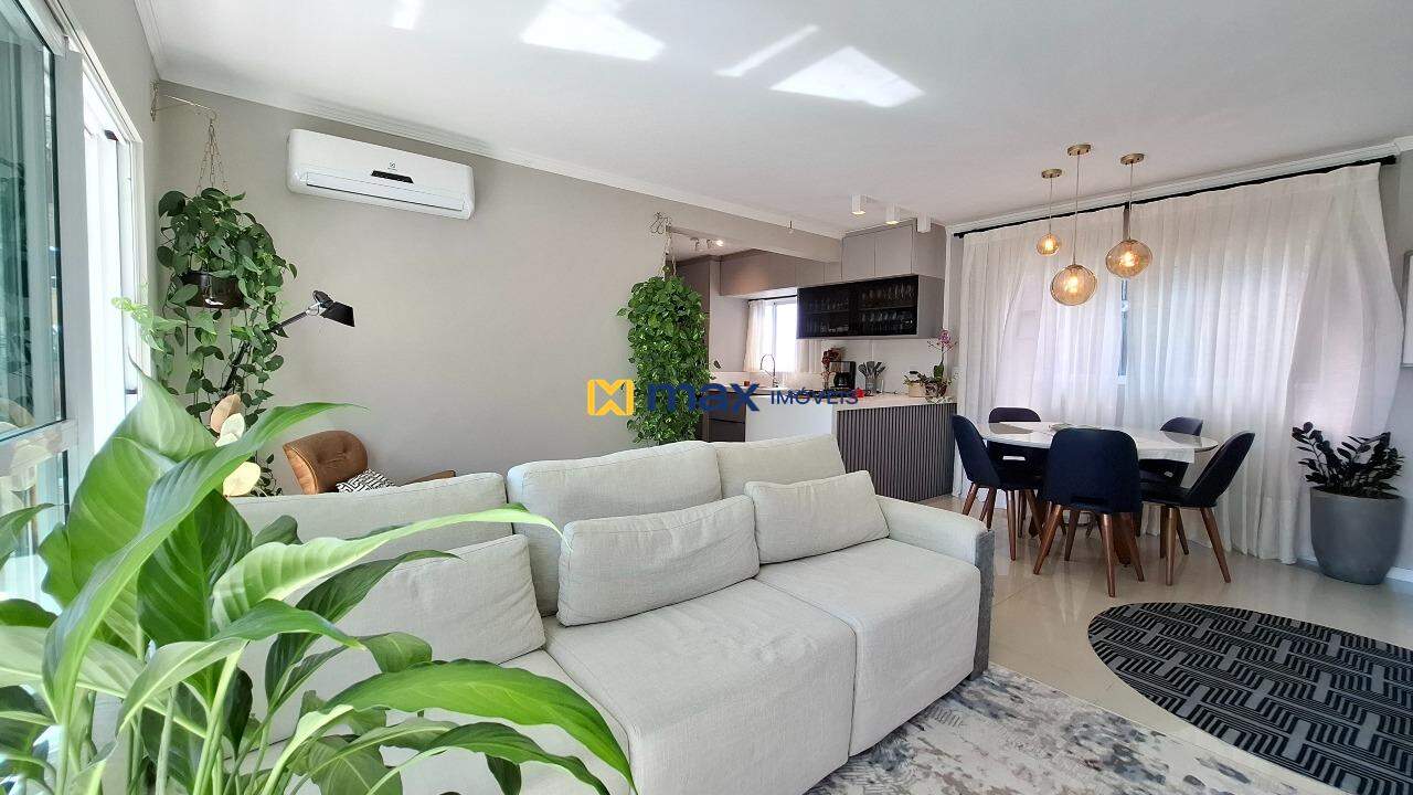 Apartamento à venda no Praia Brava: Living integrado