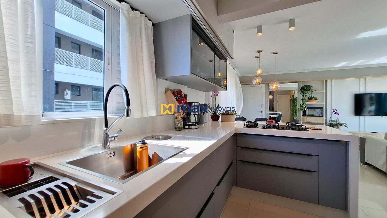Apartamento à venda no Praia Brava: Cozinha