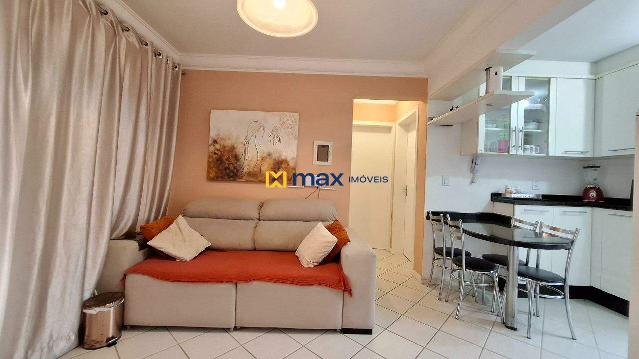 Apartamento à venda no Carvalho: Living integrado