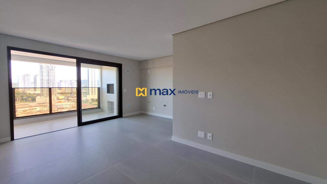 Apartamento à venda no Praia Brava: Living integrado