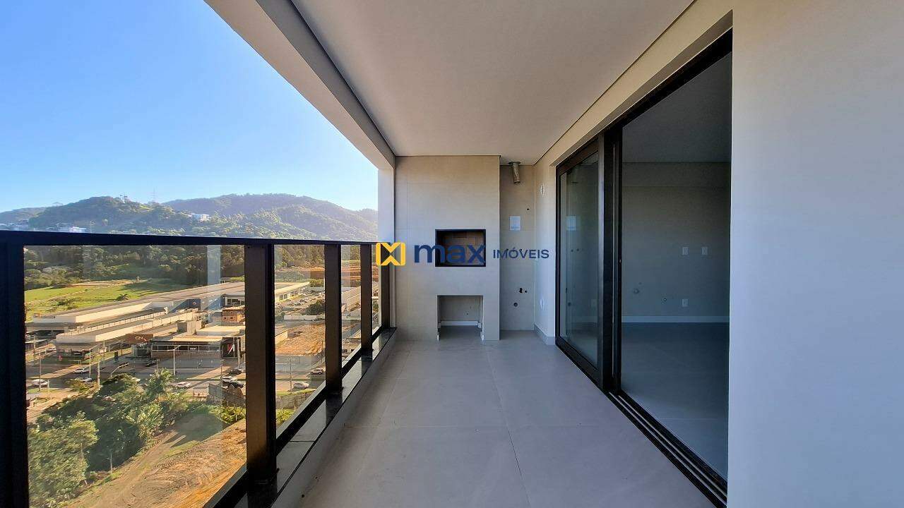 Apartamento à venda no Praia Brava: Sacada com churrasqueira