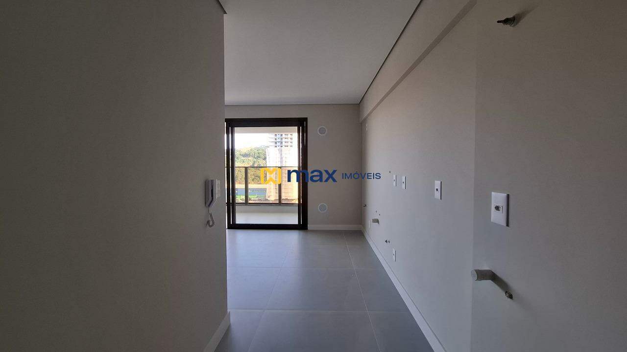Apartamento à venda no Praia Brava: Living integrado