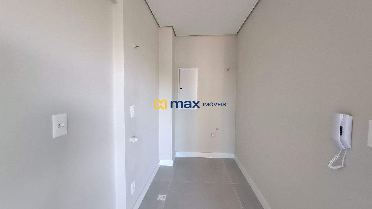 Apartamento à venda no Praia Brava: Living integrado