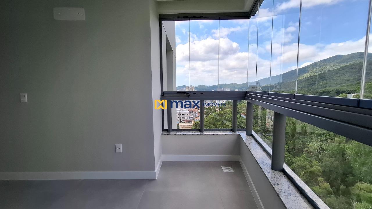 Apartamento à venda no Centro: Sacada com churrasqueira