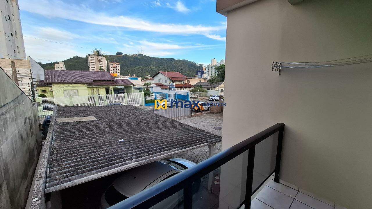Apartamento para aluguel no Centro: Sacada