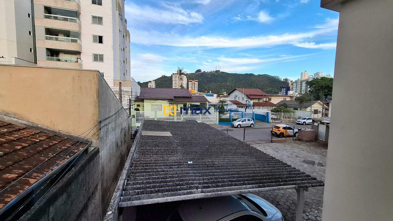 Apartamento para aluguel no Centro: Vista Sacada