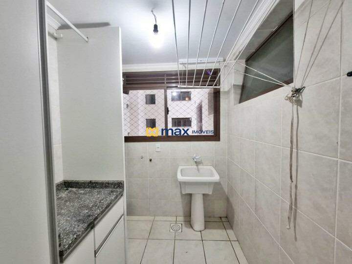 Apartamento para aluguel no Centro: Lavanderia