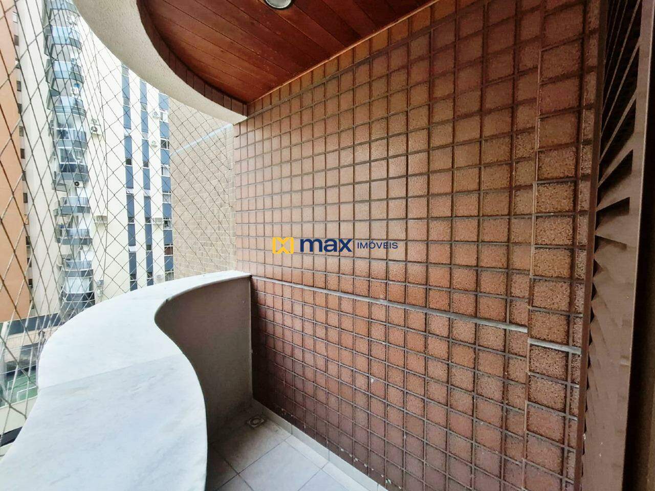 Apartamento para aluguel no Centro: Sacada