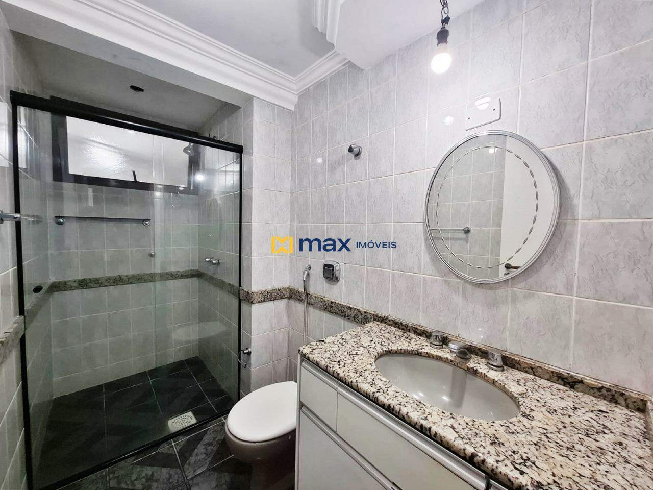 Apartamento para aluguel no Centro: Banheiro Social