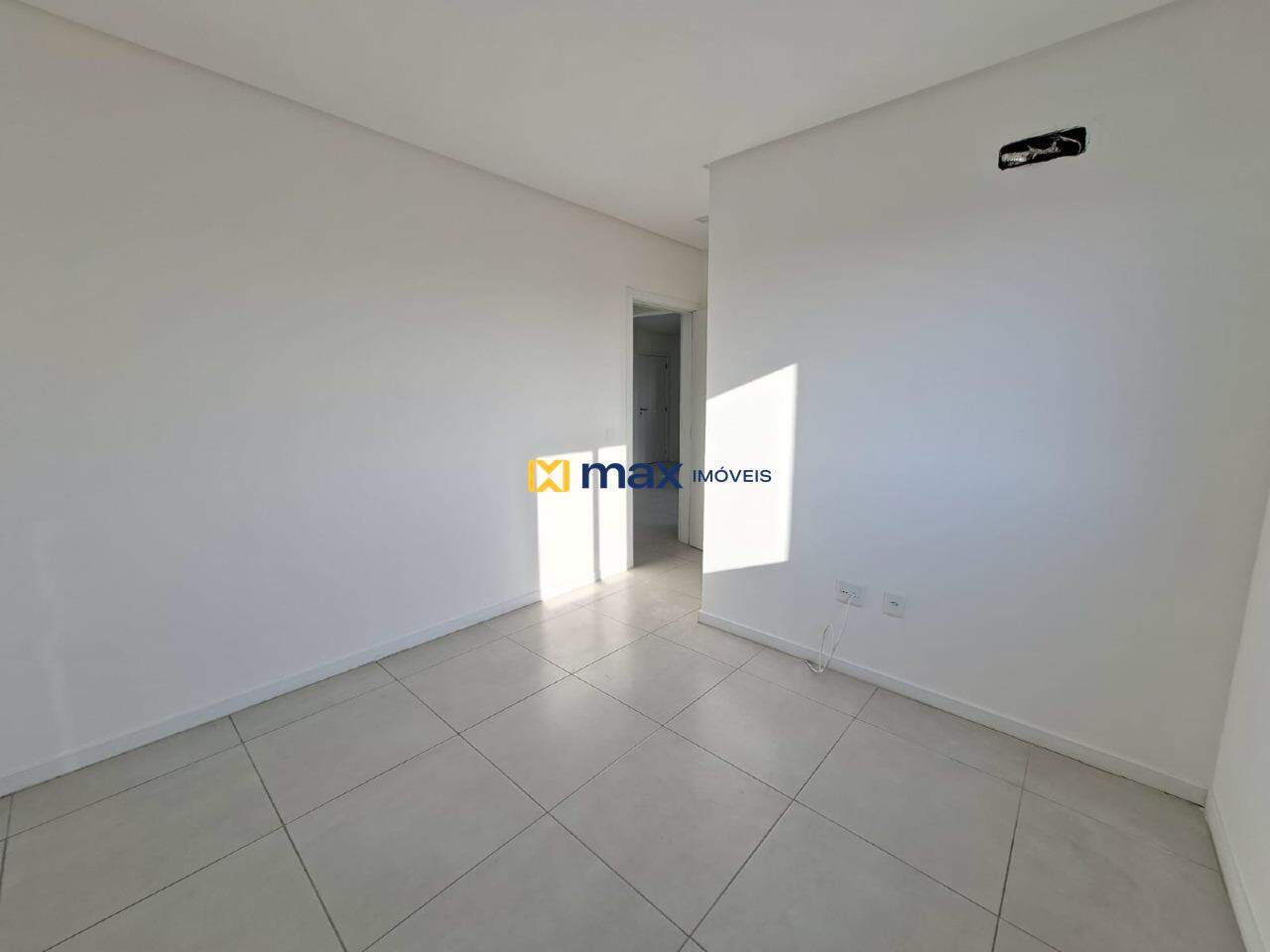 Apartamento para aluguel no Cordeiros: 
