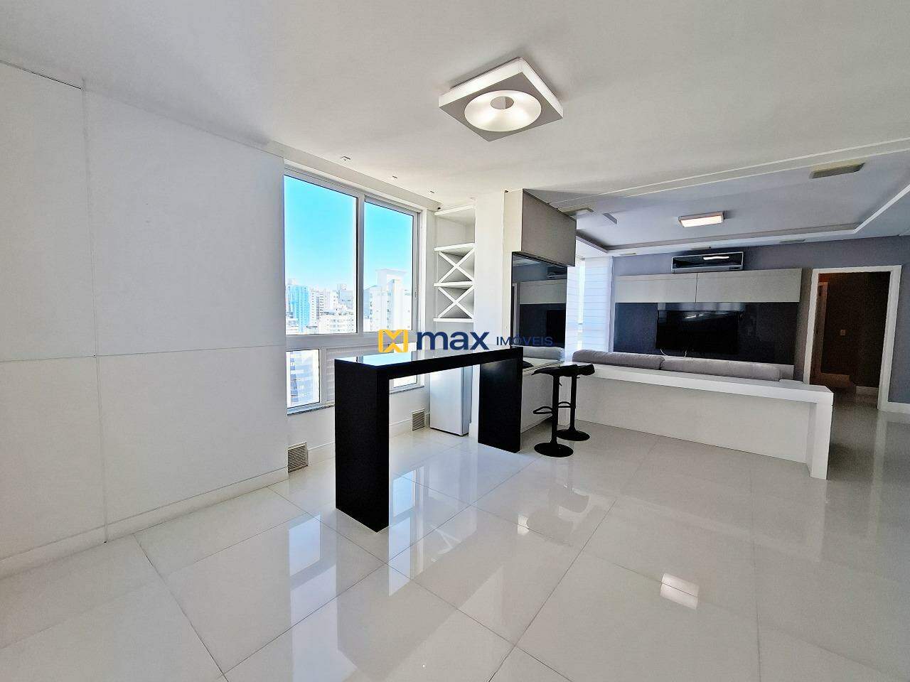 Apartamento para aluguel no Pioneiros: Sala de estar