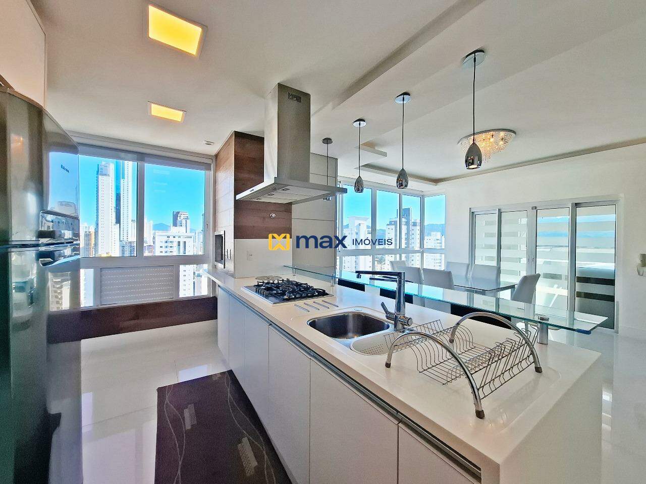 Apartamento para aluguel no Pioneiros: Cozinha americana