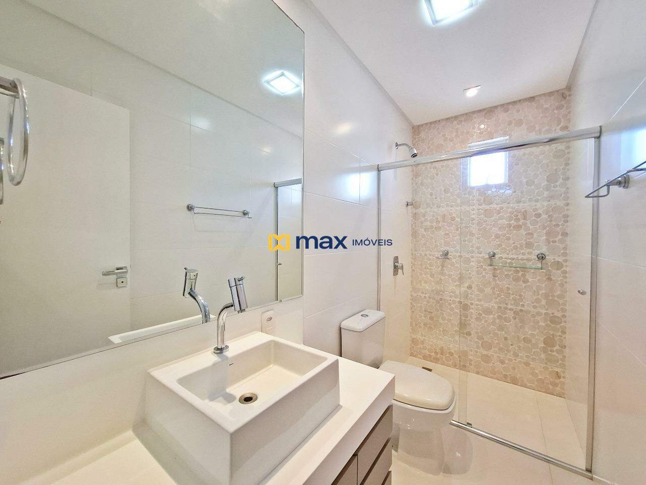 Apartamento para aluguel no Pioneiros: Banheiro Suíte 2