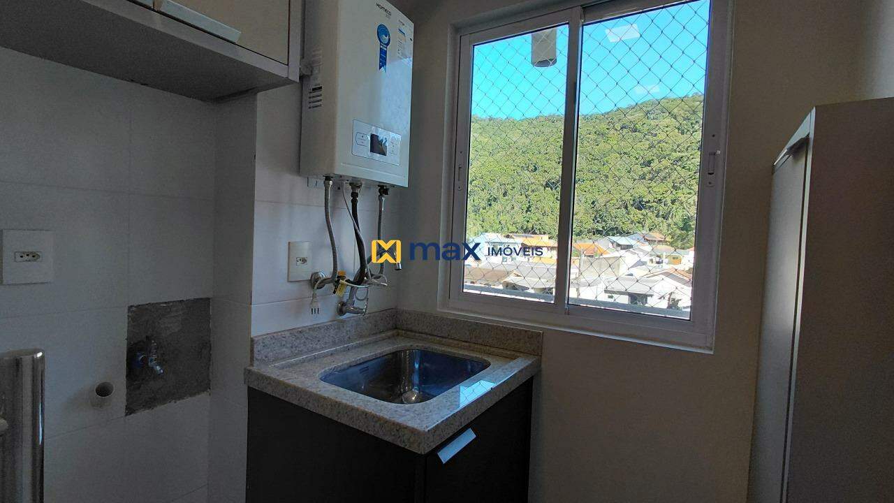 Apartamento para aluguel no Carvalho: Lavanderia