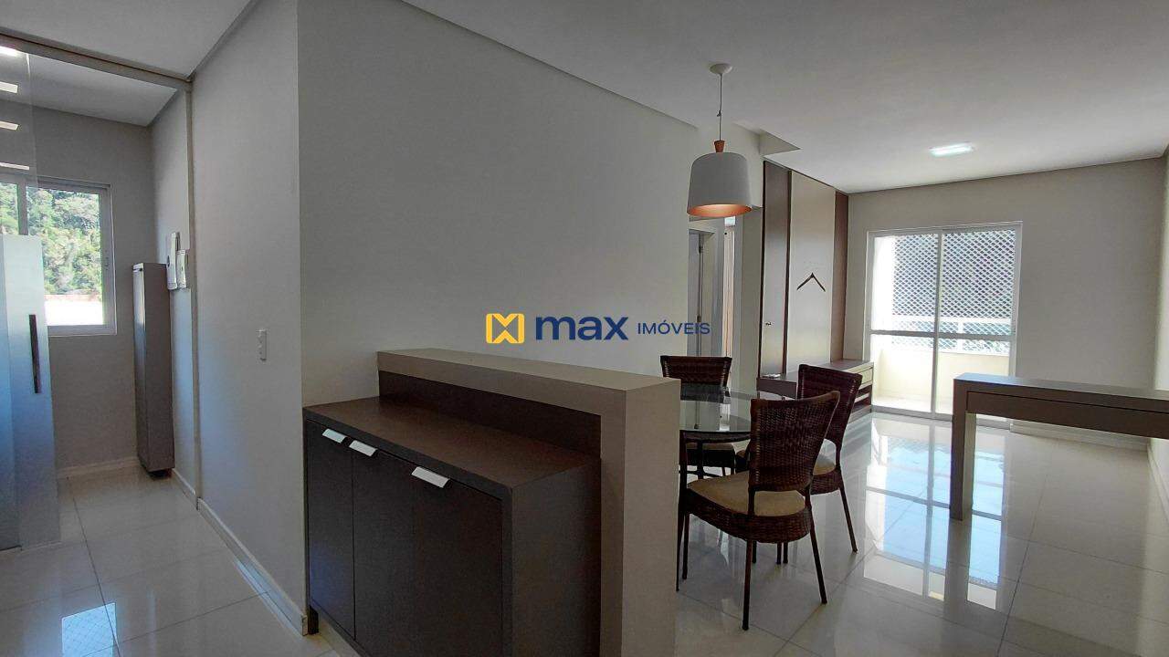 Apartamento para aluguel no Carvalho: Sala de Estar e Jantar