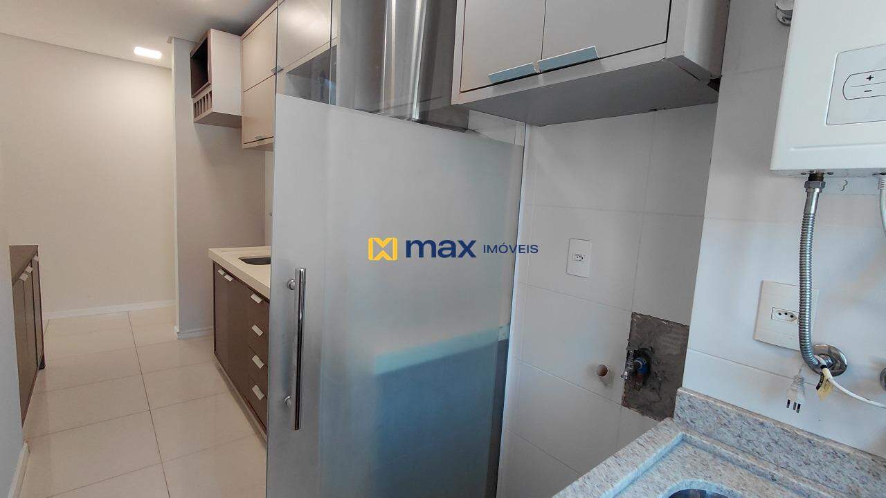 Apartamento para aluguel no Carvalho: Cozinha/ Lavanderia