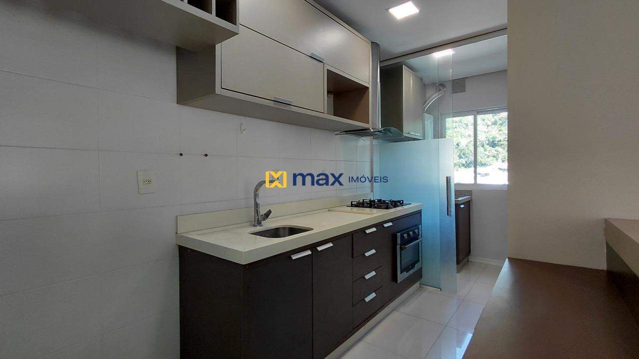 Apartamento para aluguel no Carvalho: Cozinha/ Lavanderia