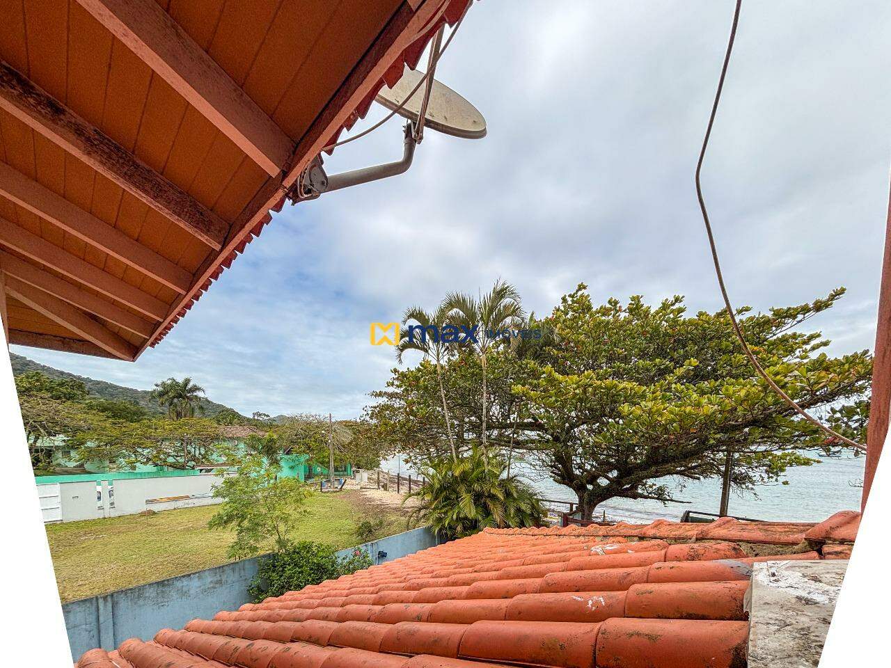 Casa à venda no Praia De Armação: Vista piso superior