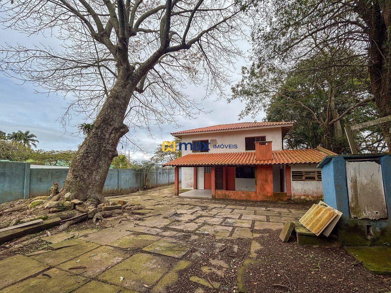 Casa à venda no Praia De Armação: Fundos