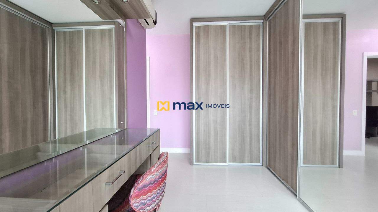 Apartamento à venda no Centro: Suíte