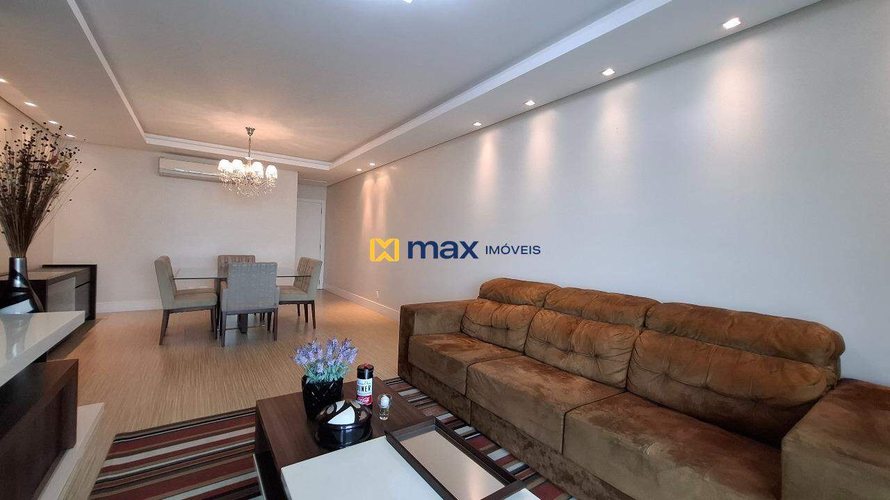 Apartamento à venda no Centro: Living integrado