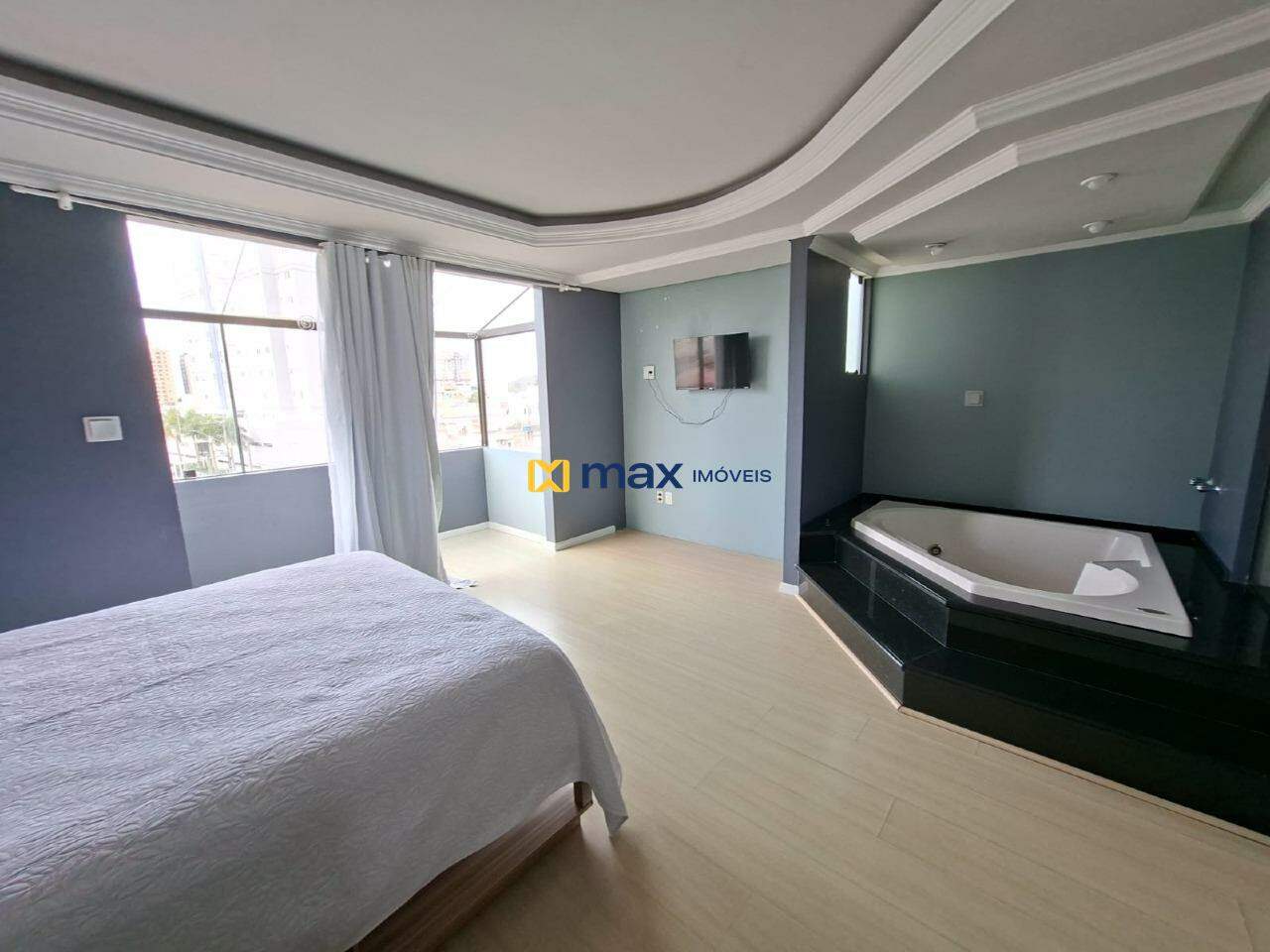 Casa para aluguel no Centro: suíte