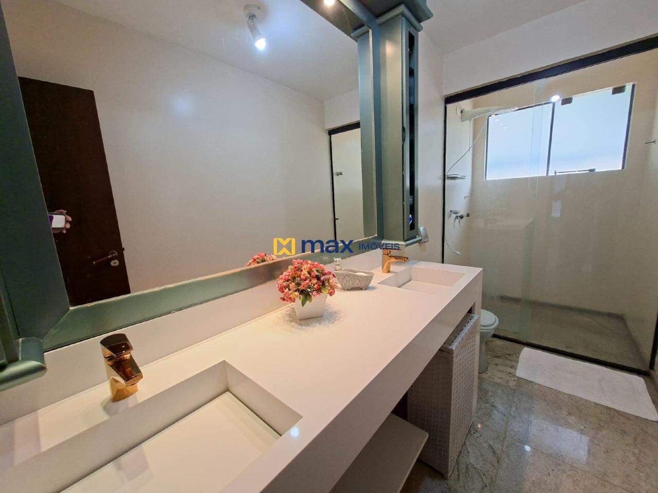 Casa para aluguel no Centro: Banheiro social