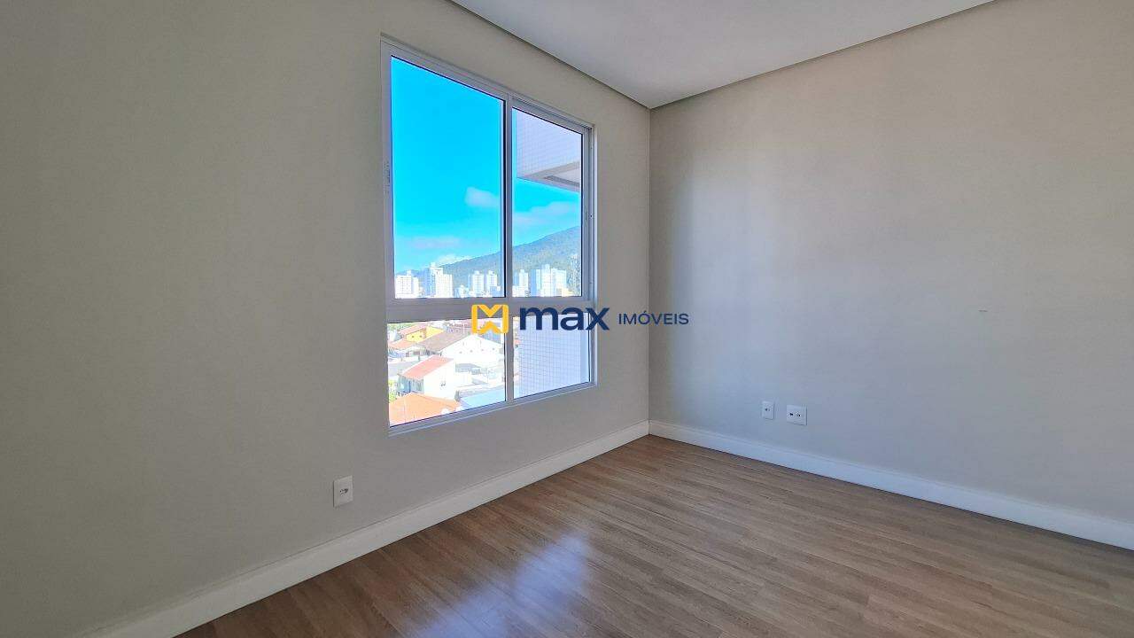 Apartamento à venda no Fazenda: Dormitório