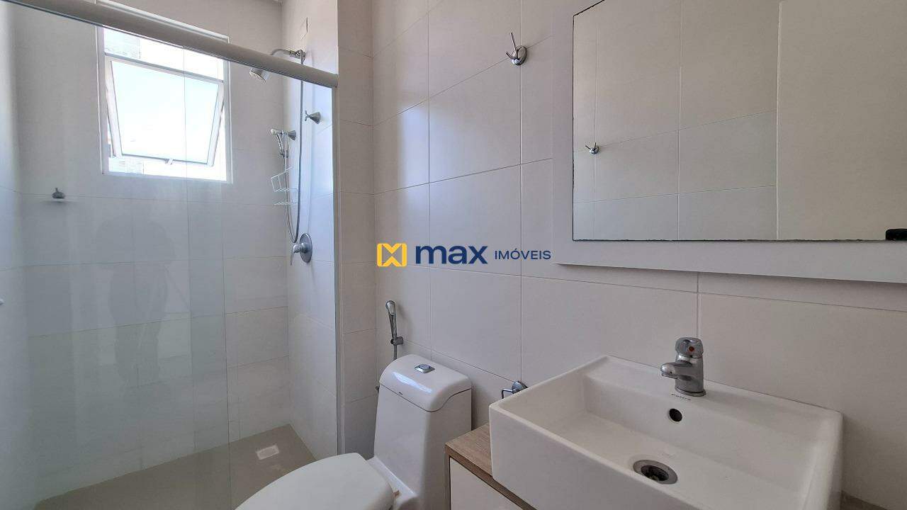 Apartamento à venda no Fazenda: Banheiro suíte