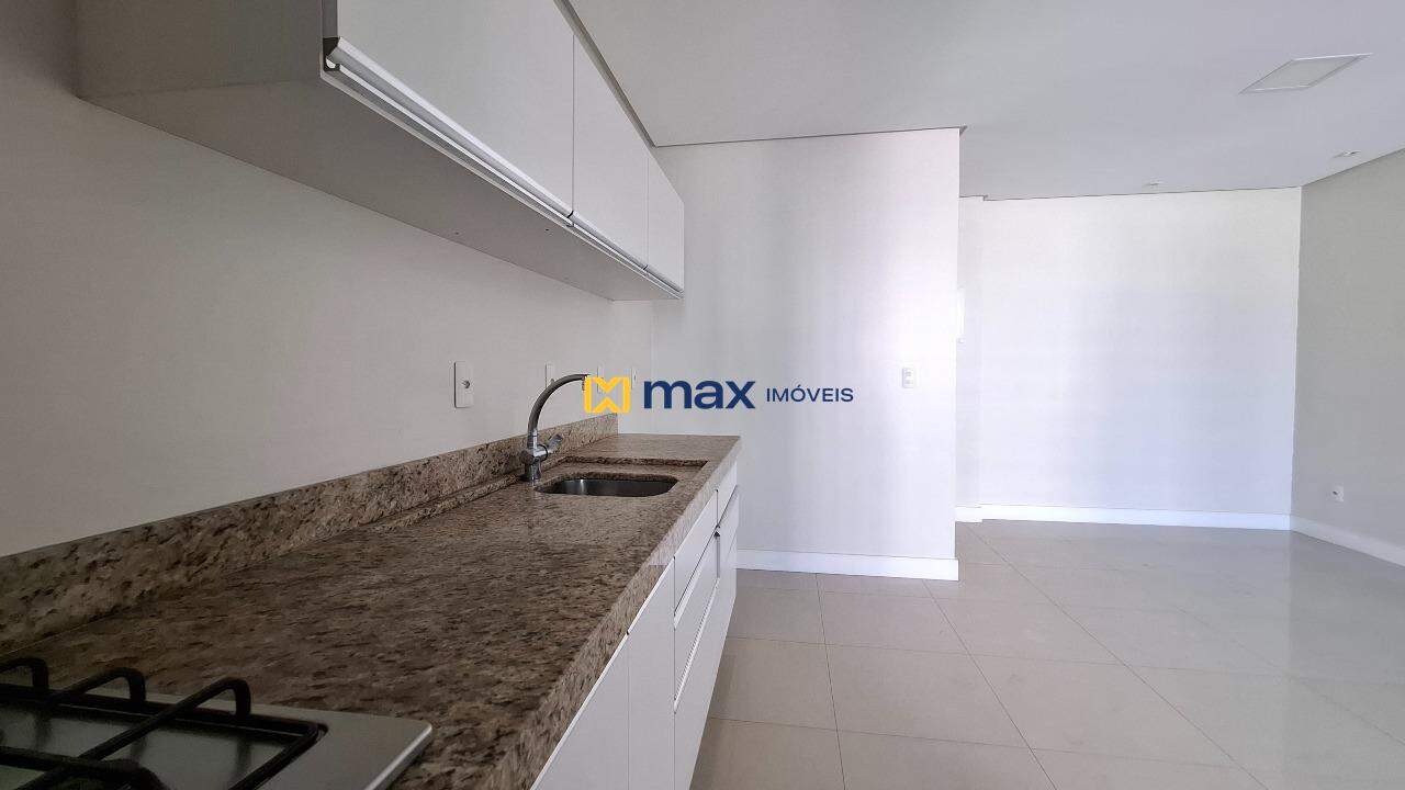 Apartamento à venda no Fazenda: Cozinha