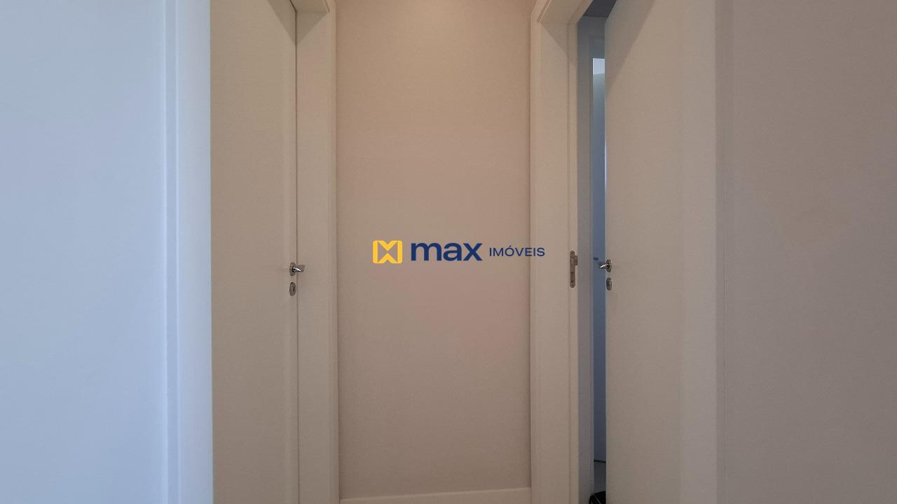 Apartamento à venda no Fazenda: Corredor