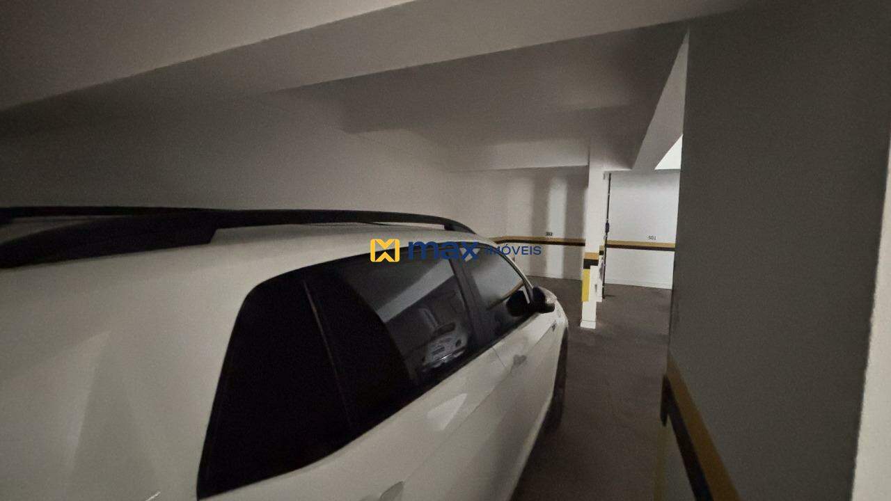 Apartamento à venda no Gravatá: Vaga de garagem dupla