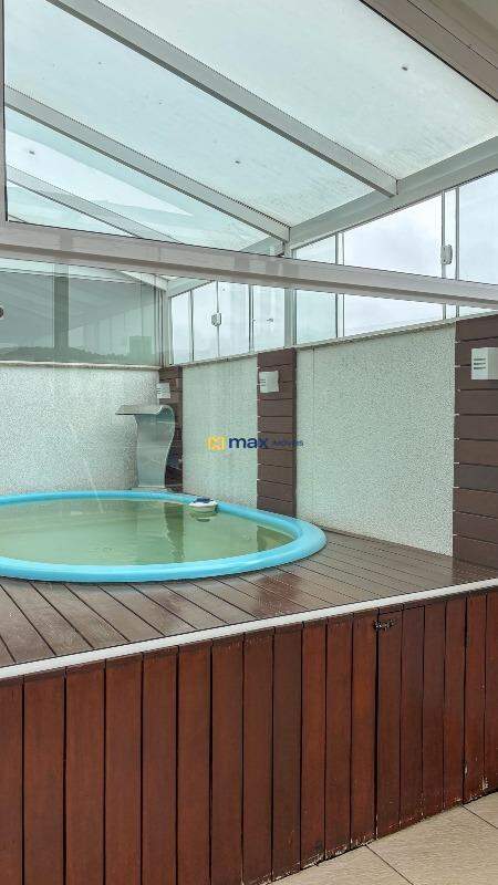 Apartamento à venda no Gravatá: Piscina apartamento